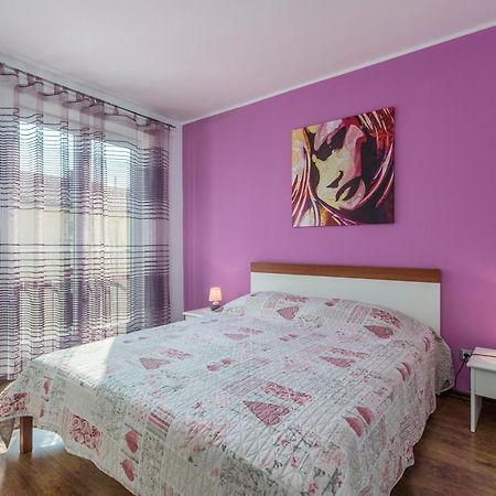 Apartment Marino Porec Bagian luar foto